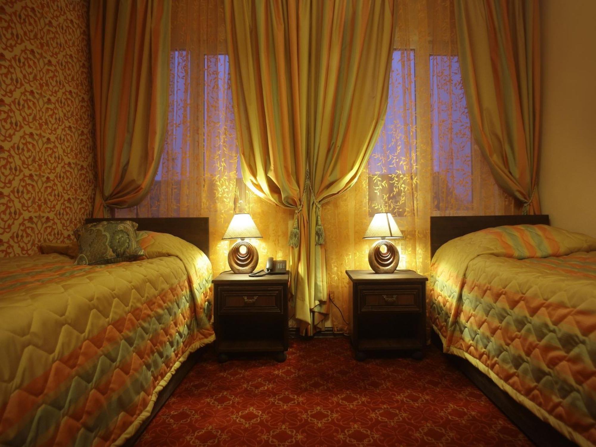 Hotel Kilikiya Oezjhorod Kamer foto