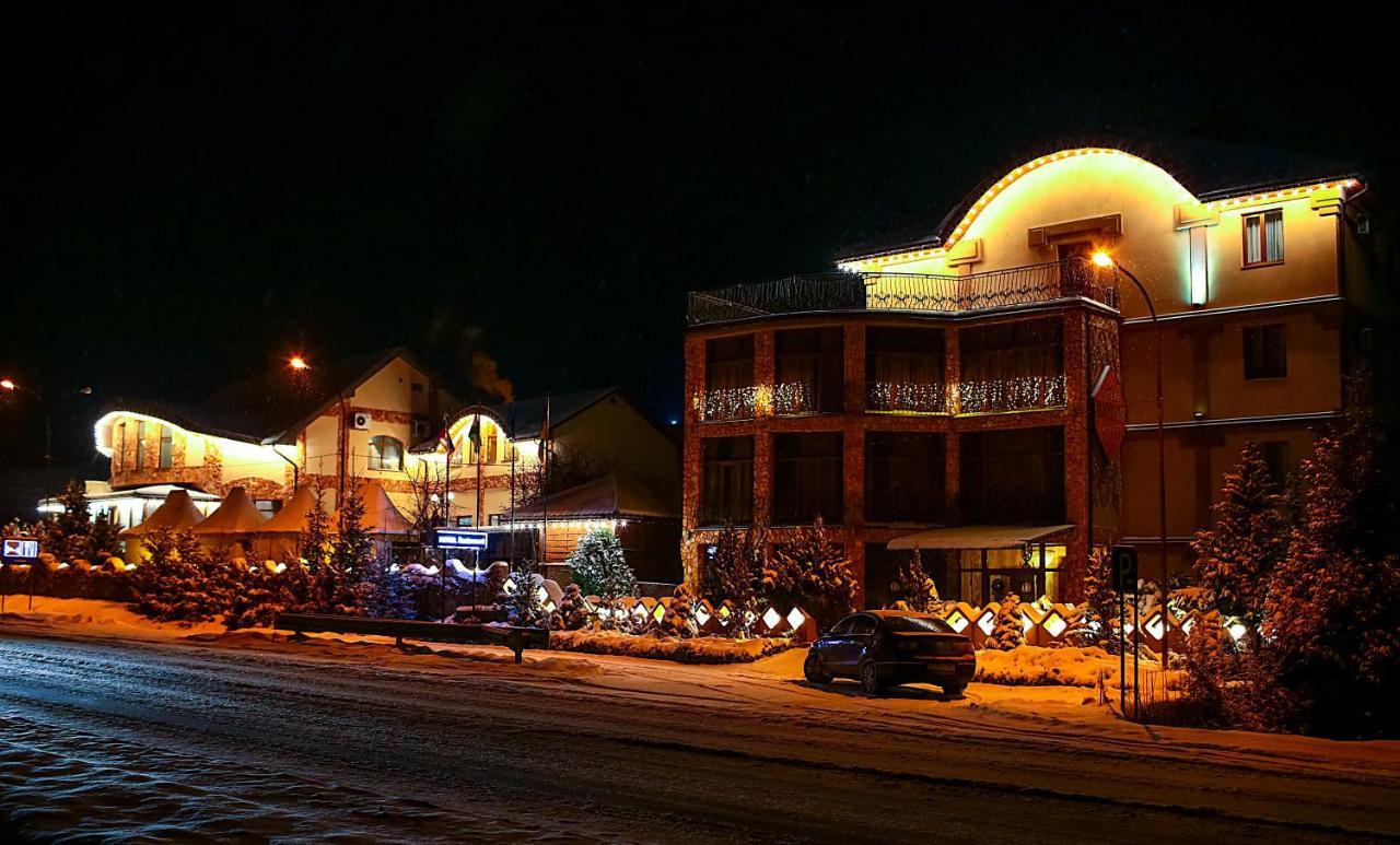 Hotel Kilikiya Oezjhorod Buitenkant foto